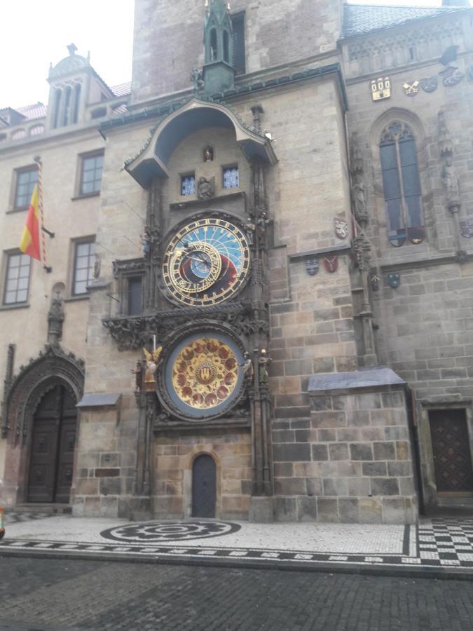 Exclusive * Praha